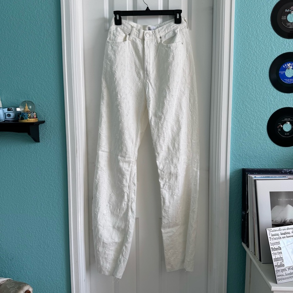 Zara High School Rise Torn Ripped Oyster White Jeans